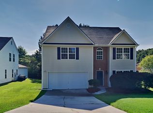 8364 Milam Loop, Fairburn, GA 30213