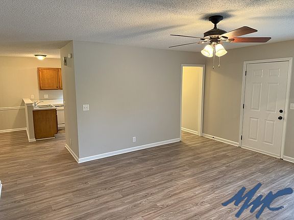 4th image of 2256 Patriot Dr