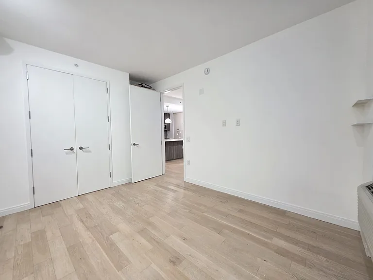 160 1st St #314 — Photo 24