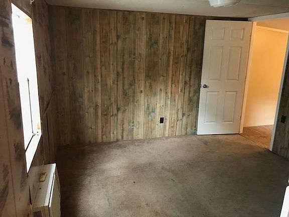 3rd image of 205 Horne Ln #7C