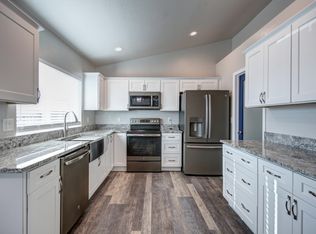 1740 N 66th St, Mesa, AZ 85205