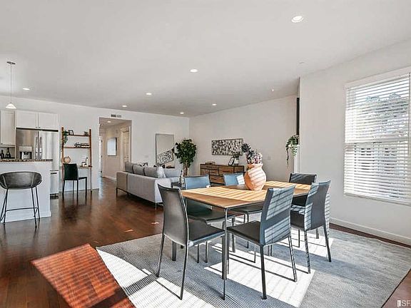 5th image of 199 Tiffany Ave APT 407