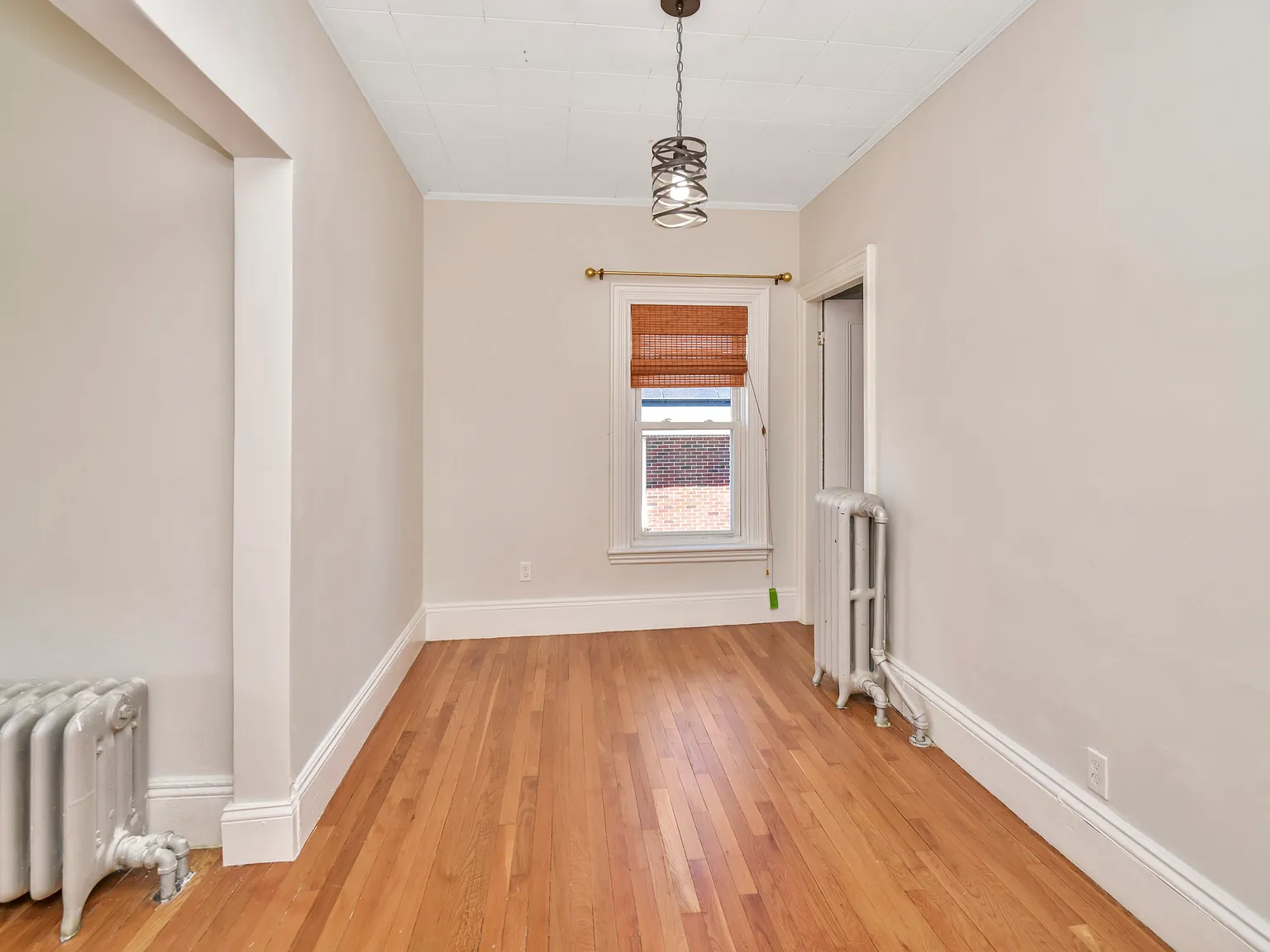2 bed, 1094 sqft, $2,600 — Photo 2