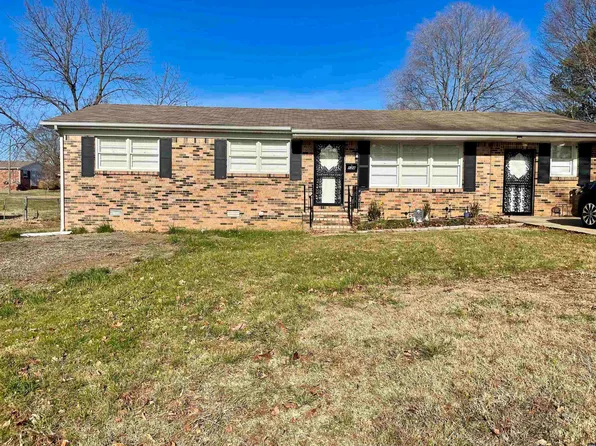 124 Burchard St, Martin, TN 38237