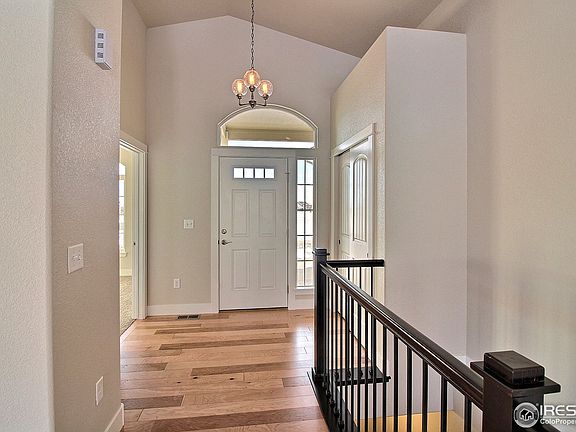 3rd image of 4117 Carrara St