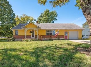 301 N 2nd St, Bates City, MO 64011