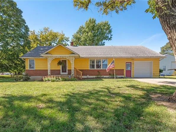 301 N 2nd St, Bates City, MO 64011