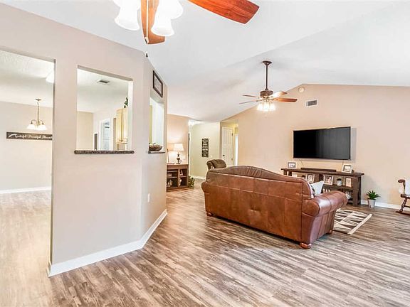 5th image of 8650 Ramble Woods Dr