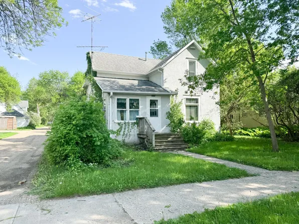 1304 3rd Ave, Worthington, MN 56187