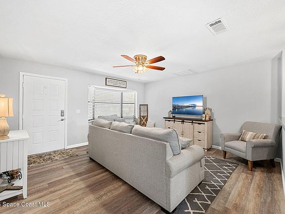 3rd image of 2863 Snead Ct