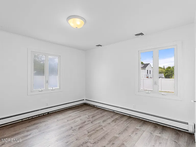 297 Highland Ave — Photo 16