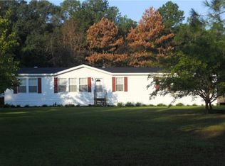 82 Samuel Wilcox Cir, Hazlehurst, GA 31539