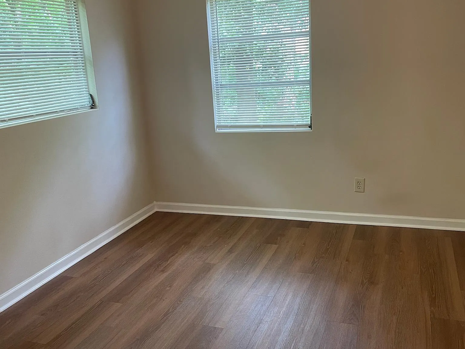 1 bed, 450 sqft, $875 — Photo 3