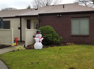 364 Clubhouse Ct, Coram, NY 11727