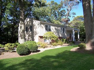 4 Highland Down, Shoreham, NY 11786