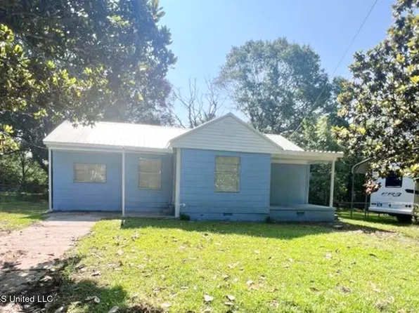 1432 Regina St, Jackson, MS 39209