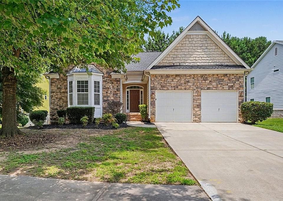 1st image of 362 Southgate Dr