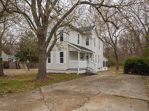 3rd image of 2146 Winona Dr