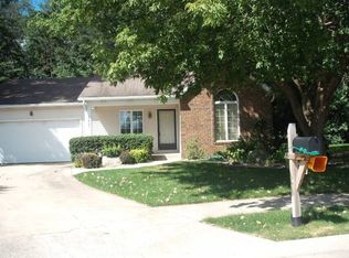 5237 N Fairfax Ct, South Bend, IN 46614