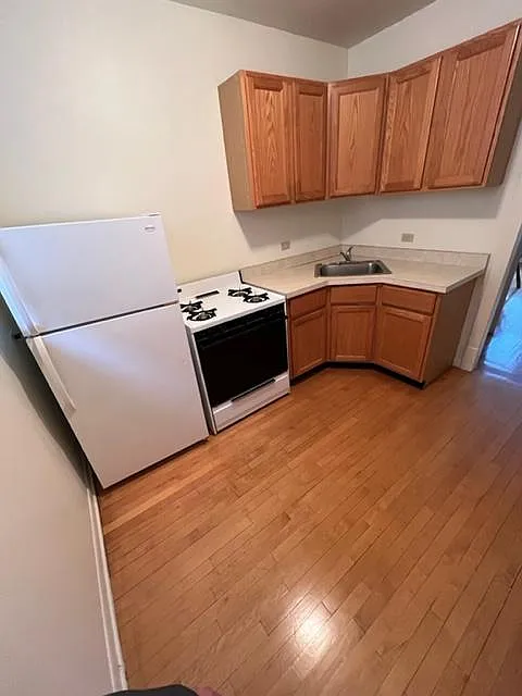 1 bed, $1,000 — Photo 4