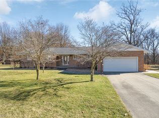 2535 Belair Dr, Akron, OH 44319