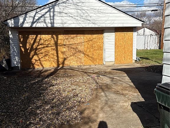 4th image of 3581 Haney Rd
