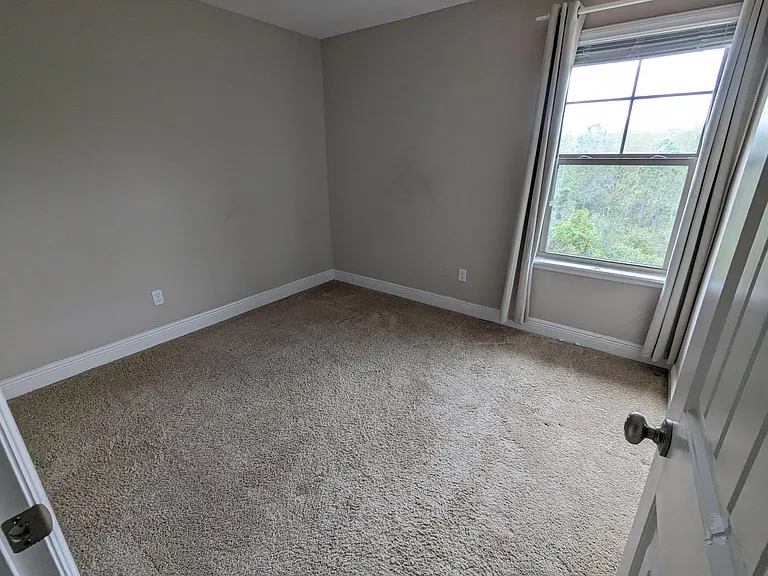 Sunset Ridge Ln — Photo 1
