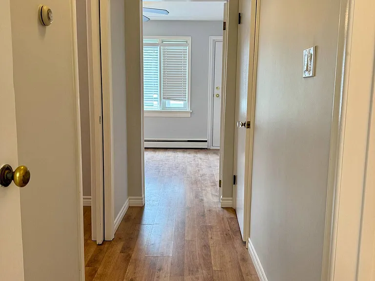 52 Walter St — Photo 10