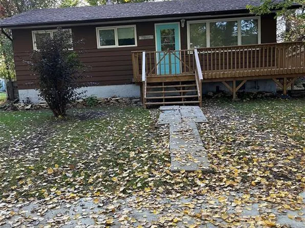 140 3rd Ave, Gimli, MB R0C 1B1