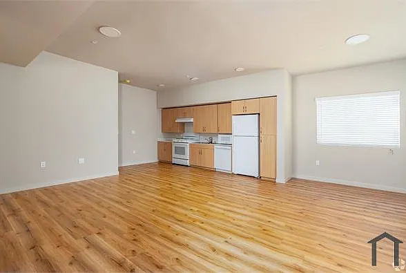 38533 25th St E #A — Photo 6