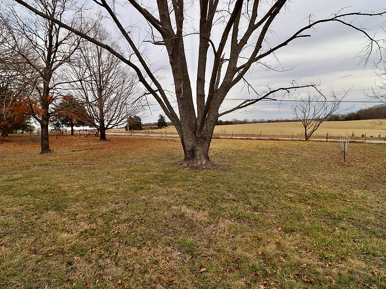 20451 Highway B — Photo 26