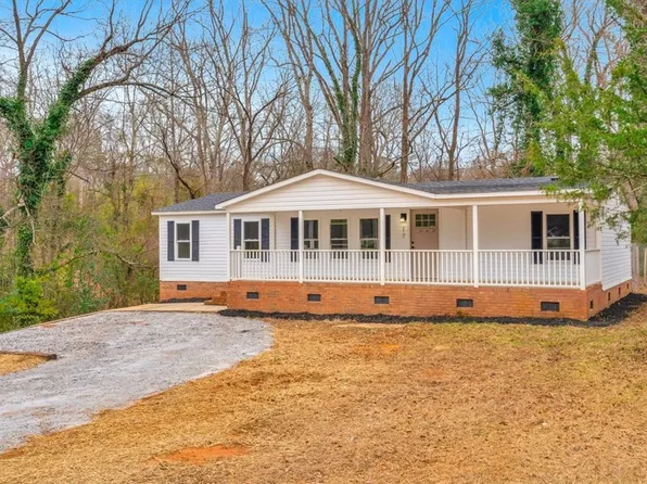 17 Spring St, Pelzer, SC 29669