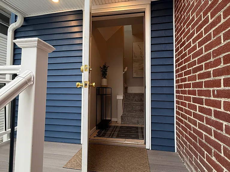 16 S Oakland Ave #B — Photo 2