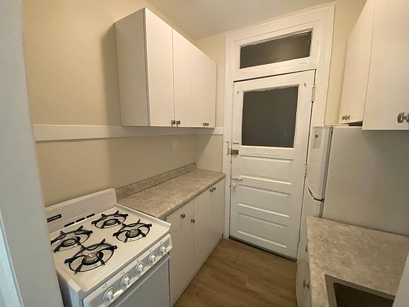 5th image of 5046 N Winchester Ave APT 1S