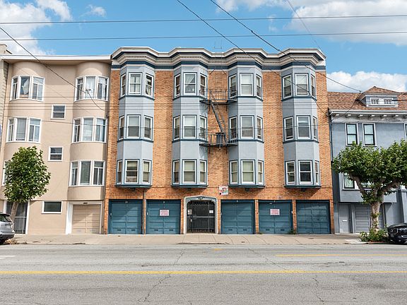 Front exterior view of the apartment building at 4540 California St, San Francisco, CA 94118, USA