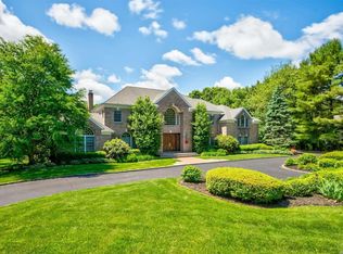 31 Geralind Dr, Syosset, NY 11791