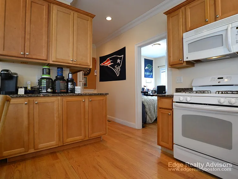 5 Benson St #1 — Photo 10