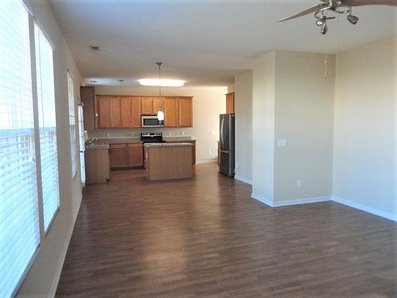 4th image of 7324 Scenic Village Ln