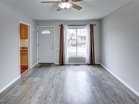 3rd image of 5701 Flowerdale Ave