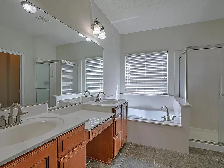 2736 Corte Marbella SE — Photo 20