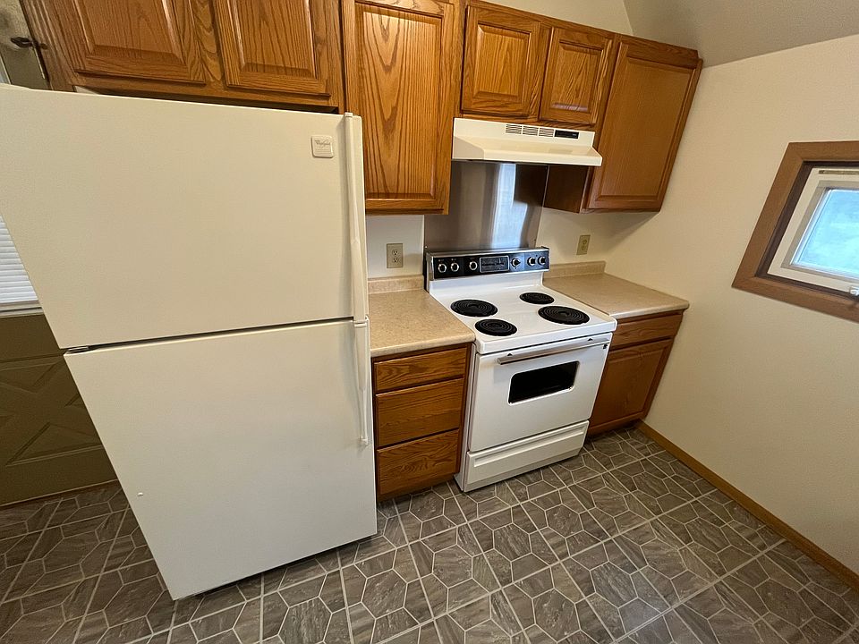 1st image of 295 Washington Blvd #1/2