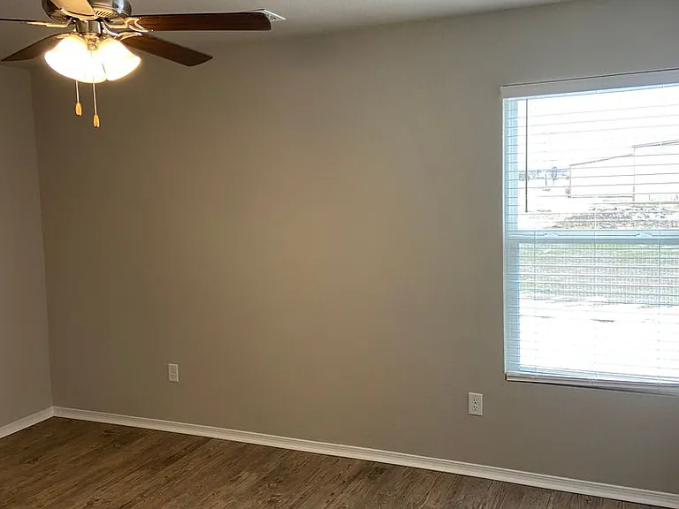 3622 Hargis Dr — Photo 7
