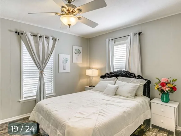 2605 Mockingbird Ln — Photo 3