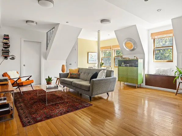 153 Lincoln Pl APT 3B, Brooklyn, NY 11217