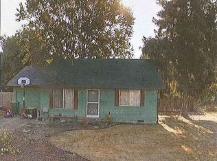 2425 Canterbury St, Eugene, OR 97404