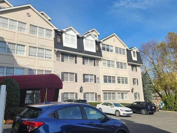 131 Clinton Pl APT 210, Hackensack, NJ 07601