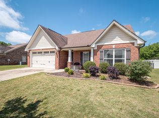 1114 Abundance Dr, Locust Grove, GA 30248