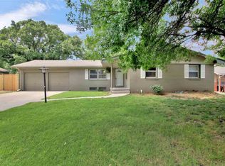 6000 E Danbury St, Wichita, KS 67220