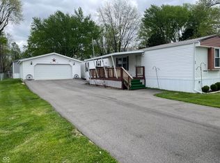 66 Bubble Loo Rd, Cloverdale, IN 46120