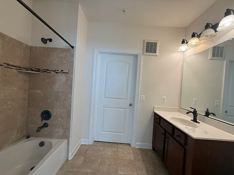 13723 Neil Armstrong Ave #309 — Photo 9